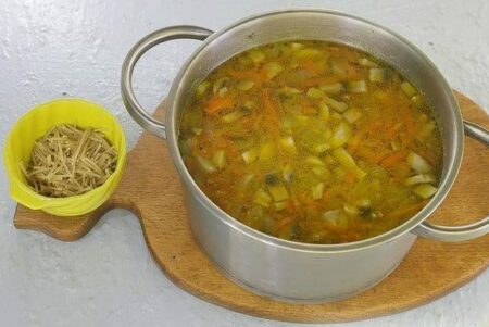 Суп с шампиньонами
