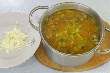 Суп с шампиньонами